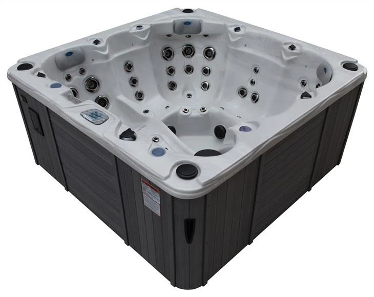 hot tub bathtub-2