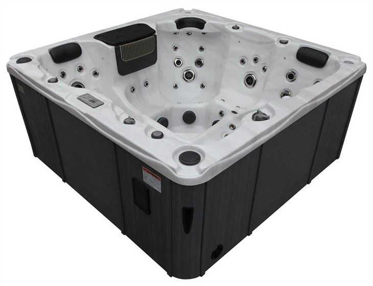 bathtub with jet-2